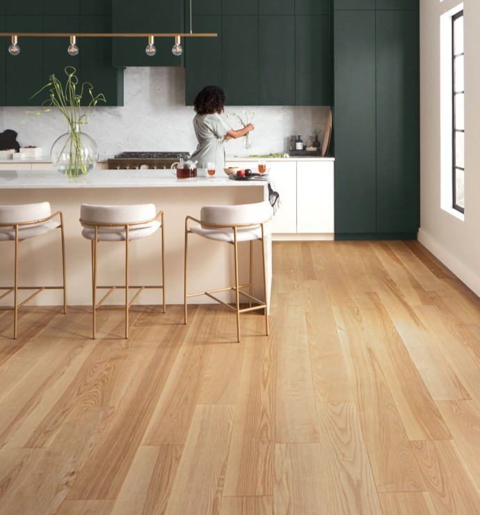 Hardwood flooring in kitchen | Emo Flooring company